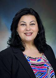 Professional photo of Yvette Schulz