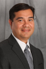 Vincent Santa Cruz_adj